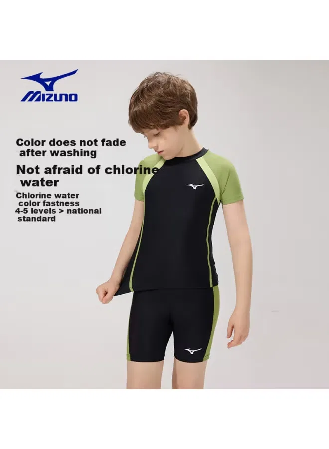 Комплект для плавания детский с шортами до колен быстросохнущий C408 Mizuno, черный — фото 2