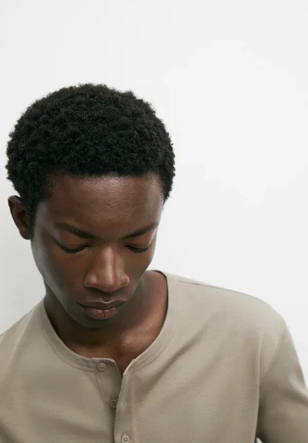 Футболка хлопковая Basic t-shirt Massimo Dutti, коричневый — фото 4