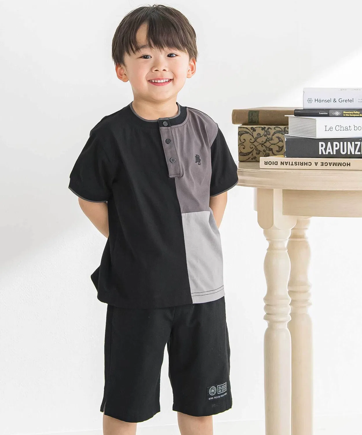 Детская футболка с контрастной вставкой BeBe Petits Pois Vert, Brown — фото 3