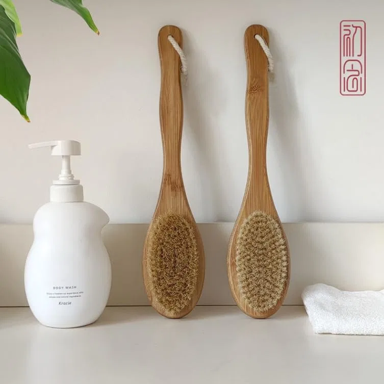 Щетка для тела с длинной ручкой, Wooden Bath Brush, 150 г, 35x7.2x1.5 см, Natural Beige Wood Exclent — фото 4