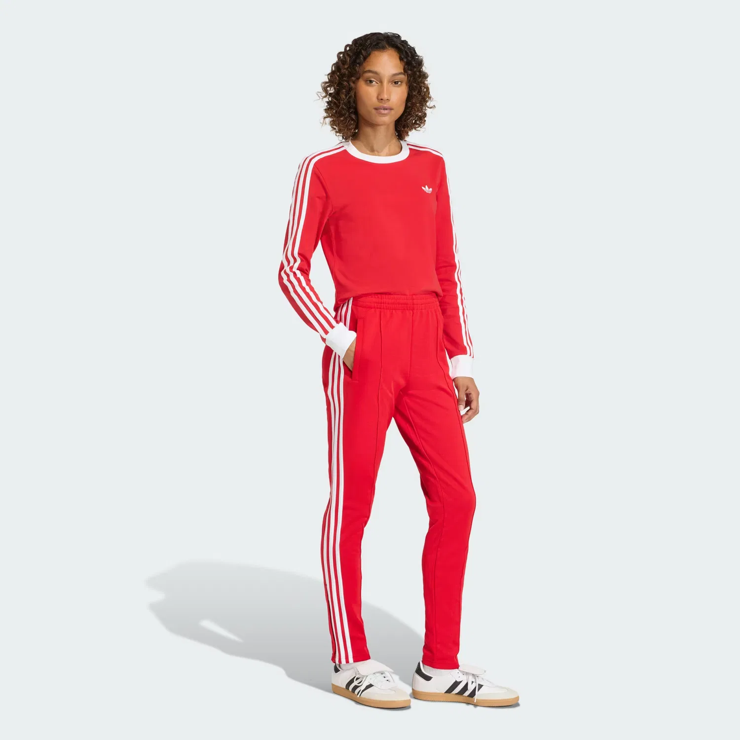 Женские спортивные брюки с лампасами SST Classic Track Pants, Adidas Originals, алый С Белым — фото 4