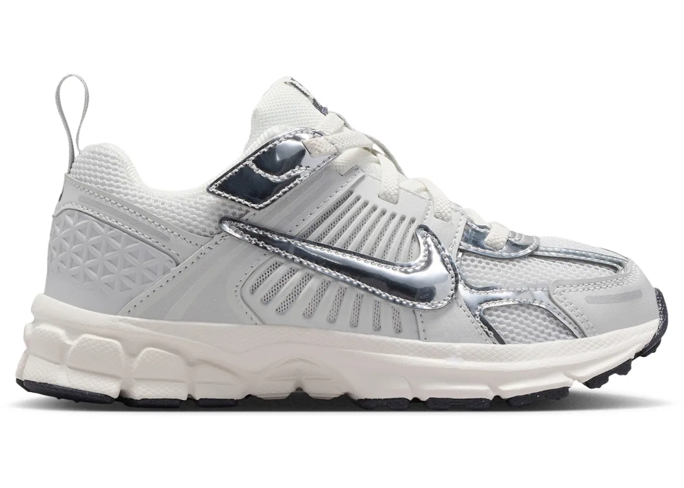 Детские кроссовки Nike Vomero 5, Photon Dust/Gridiron/Sail/Chrome