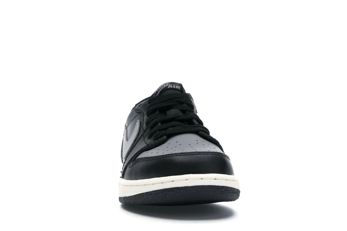 Детские кроссовки Lifestyle Jordan 1 Retro Low Jordan, Black/Medium Grey-Sail — фото 2