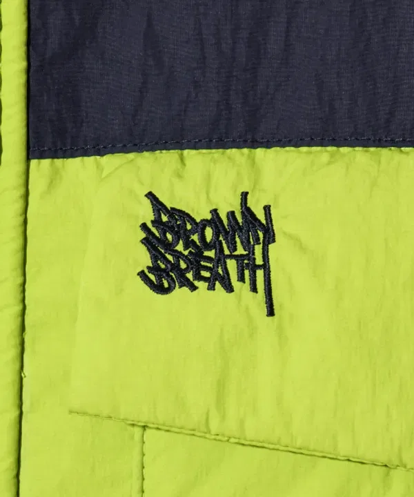 Пуховик детский с блочным дизайном Brownbreath Kids, зеленый — фото 4