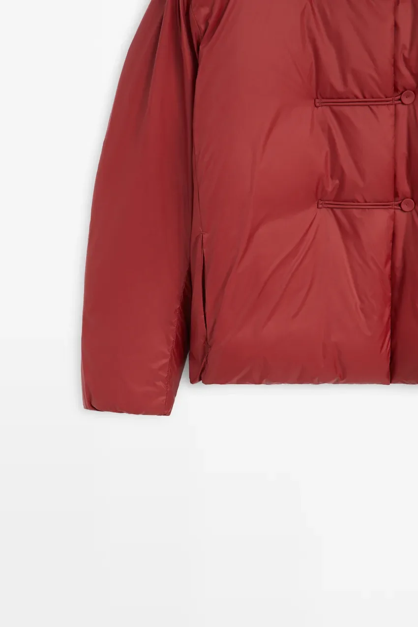 Пуховик Massimo Dutti Down Jacket With Toggle Detail, темно-красный — фото 4