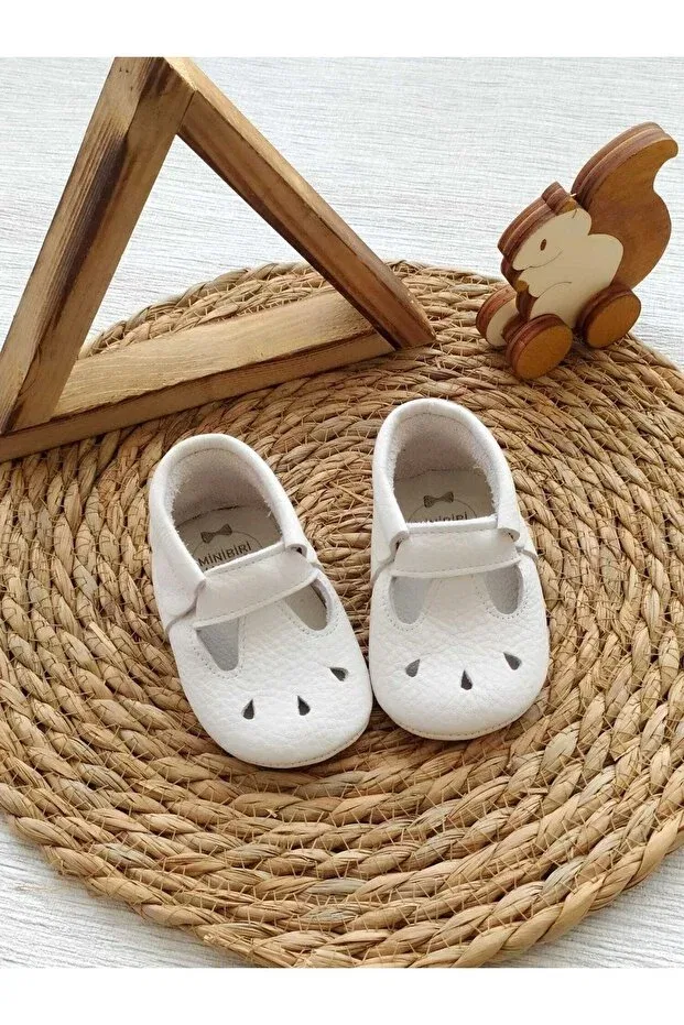 Детские мокасины-пинетки для новорожденных из натуральной кожи Minibiri, White