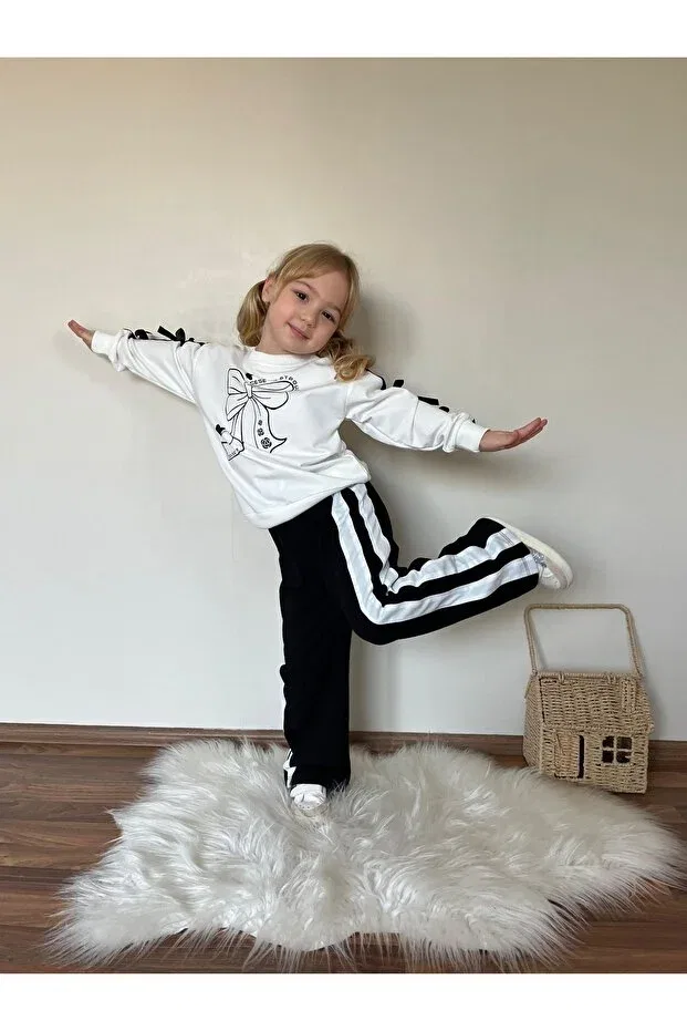 Детский спортивный костюм для девочек с принтом Carla Mara, White — фото 2