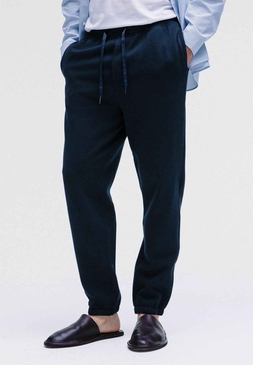 

Спортивные штаны STEADY STATE CLASSIC-FIT REGULAR JOGGER lululemon, темно-синий