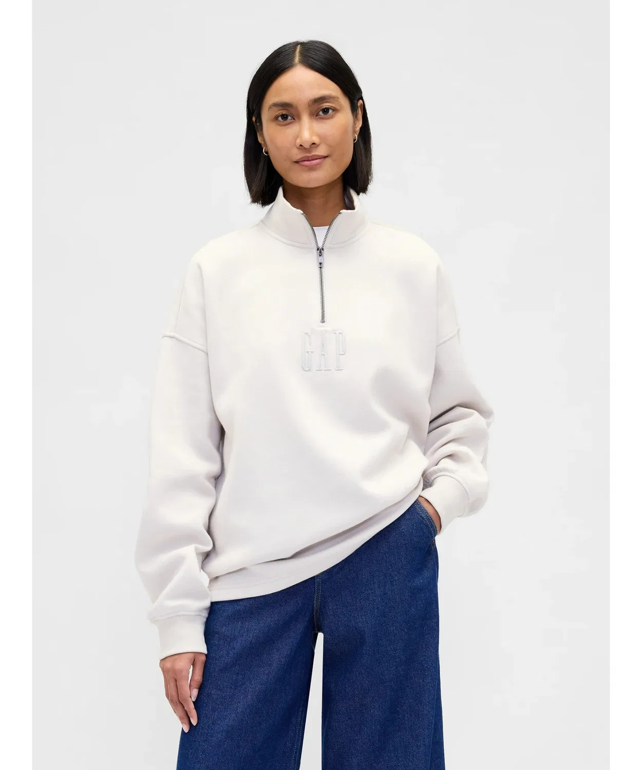 Свитшот оверсайз с логотипом GAP, 1/4-застежка, белый