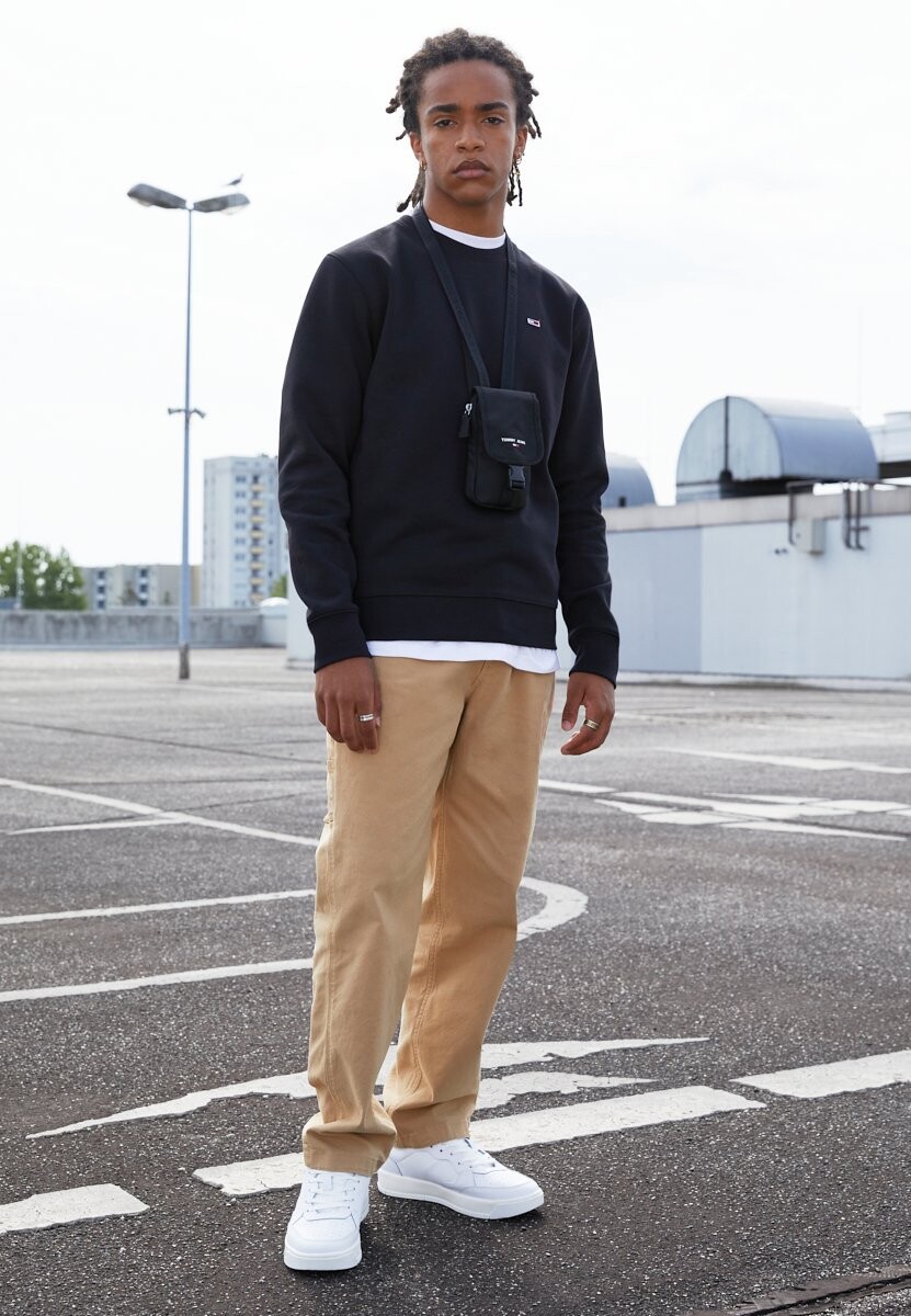 

Толстовка REGULAR C NECK Tommy Jeans, черный