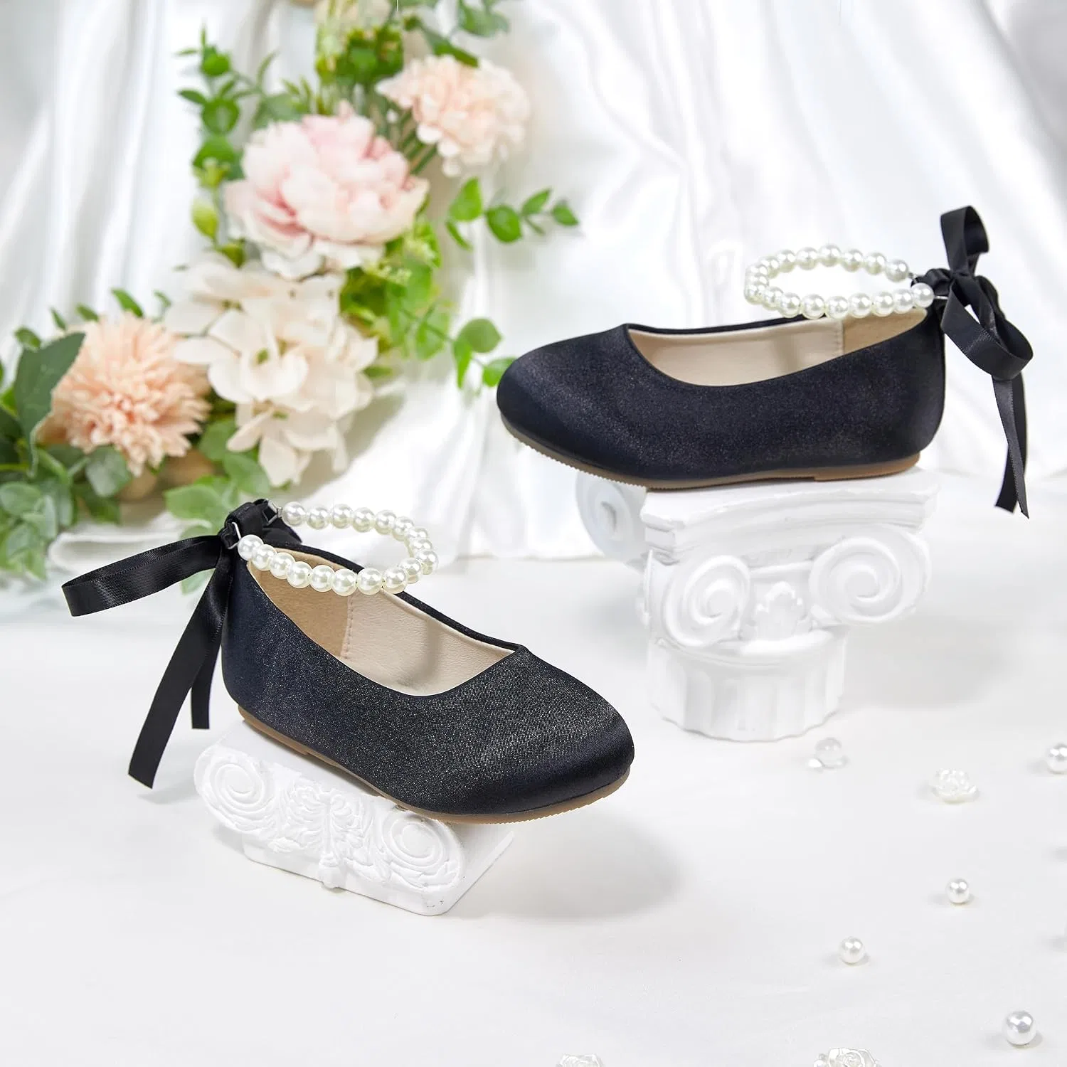 Детские туфли-балетки для девочек с жемчужным ремешком PHIRAMIN, Black Pearl Strap — фото 3