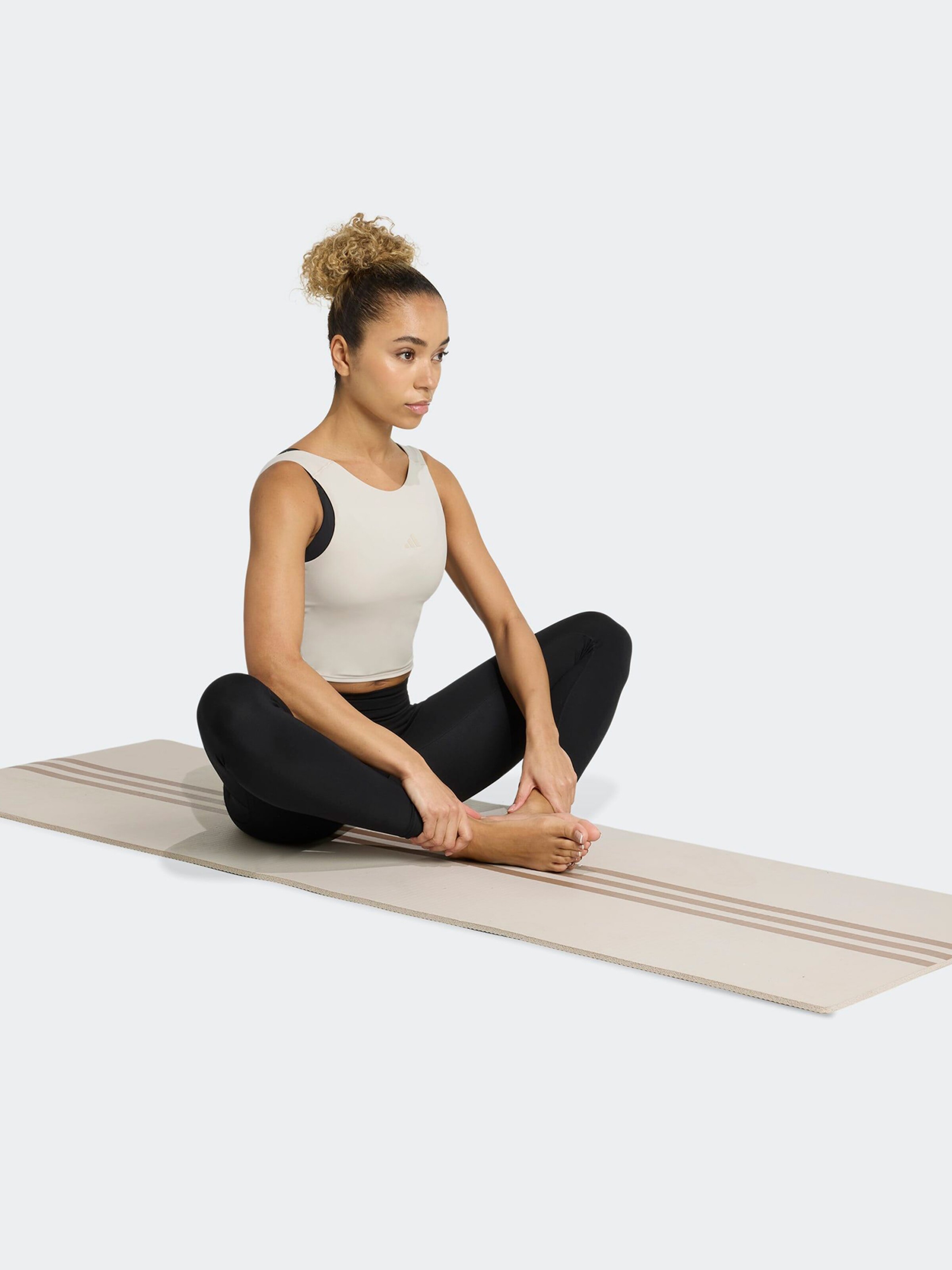 Adidas Performance Спортивный топ 'MOTION' в светло-сером цвете — фото 2