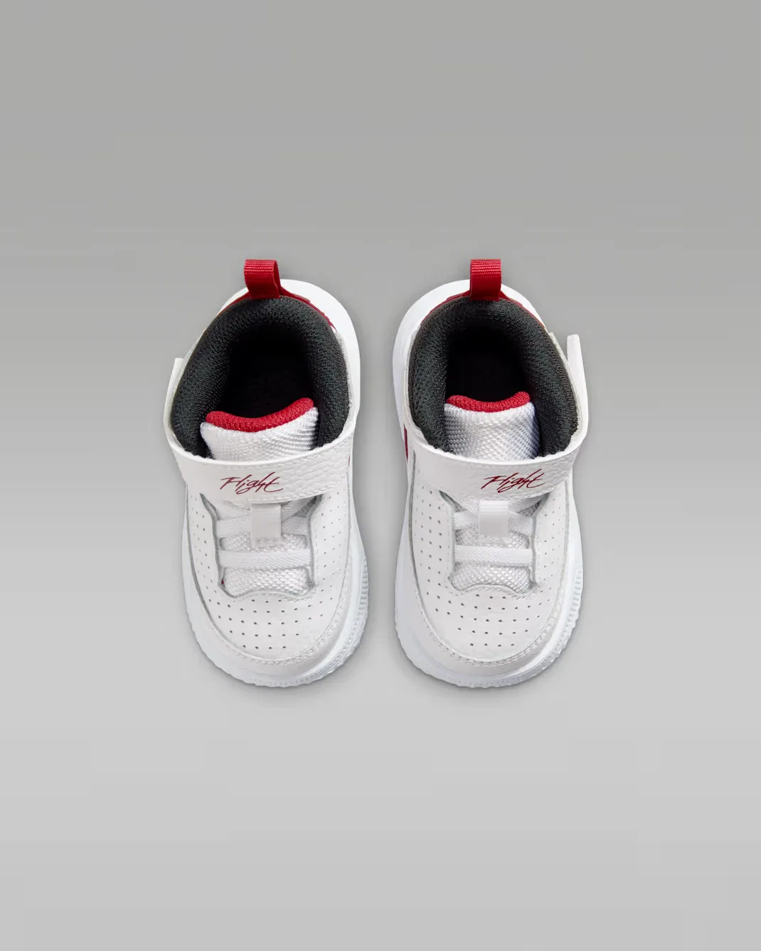 Детская/подростковая обувь Jordan Max Aura 5, White/Varsity Red/Wolf Grey/Black — фото 4