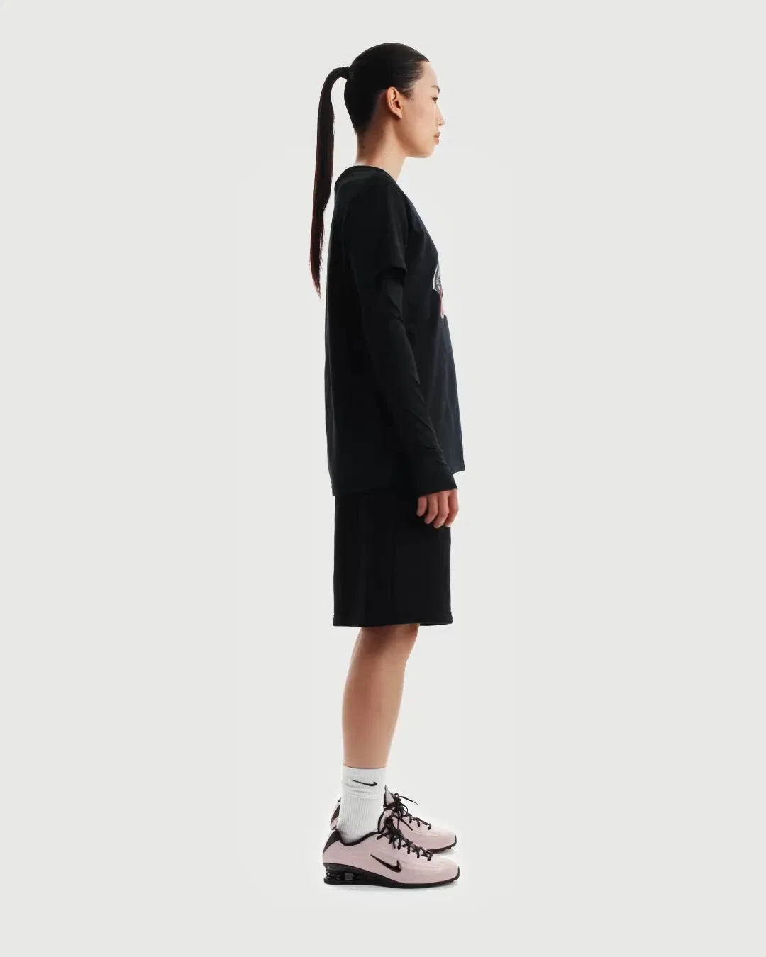 Женская футболка оверсайз с принтом Nike Sportswear Classic, Black — фото 2