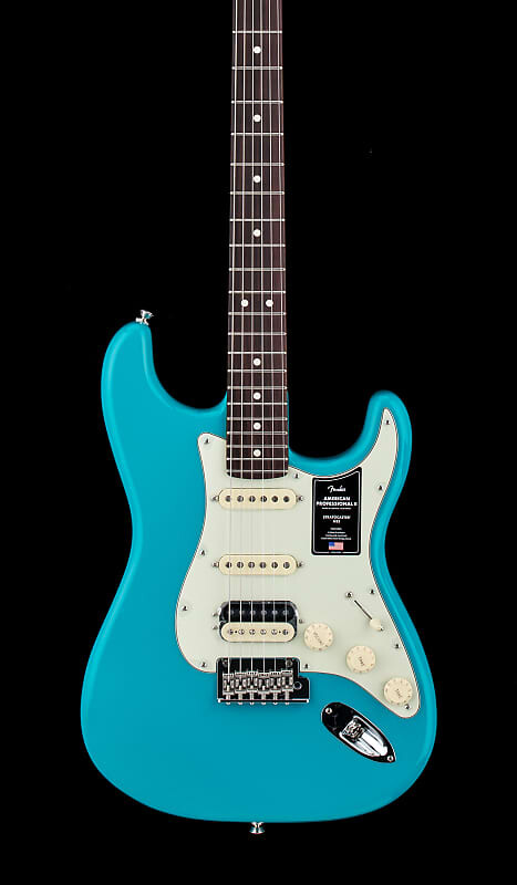 

Fender American Professional II Stratocaster HSS 2022 — синий Майами