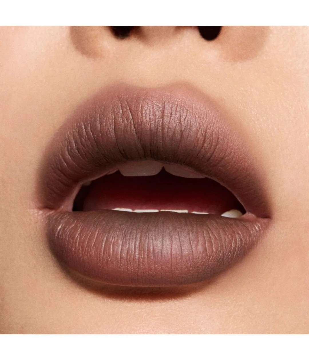 Губная помада MAC Powder Kiss Hazy Matte, Chestnut, 3.5 г — фото 3