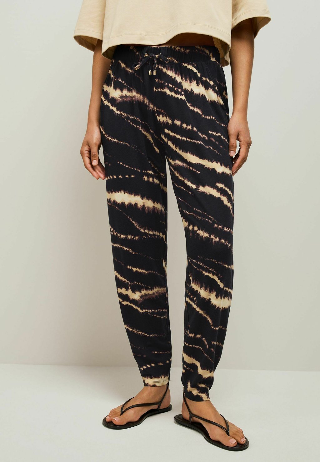 

Брюки REGULAR FIT Next, черный