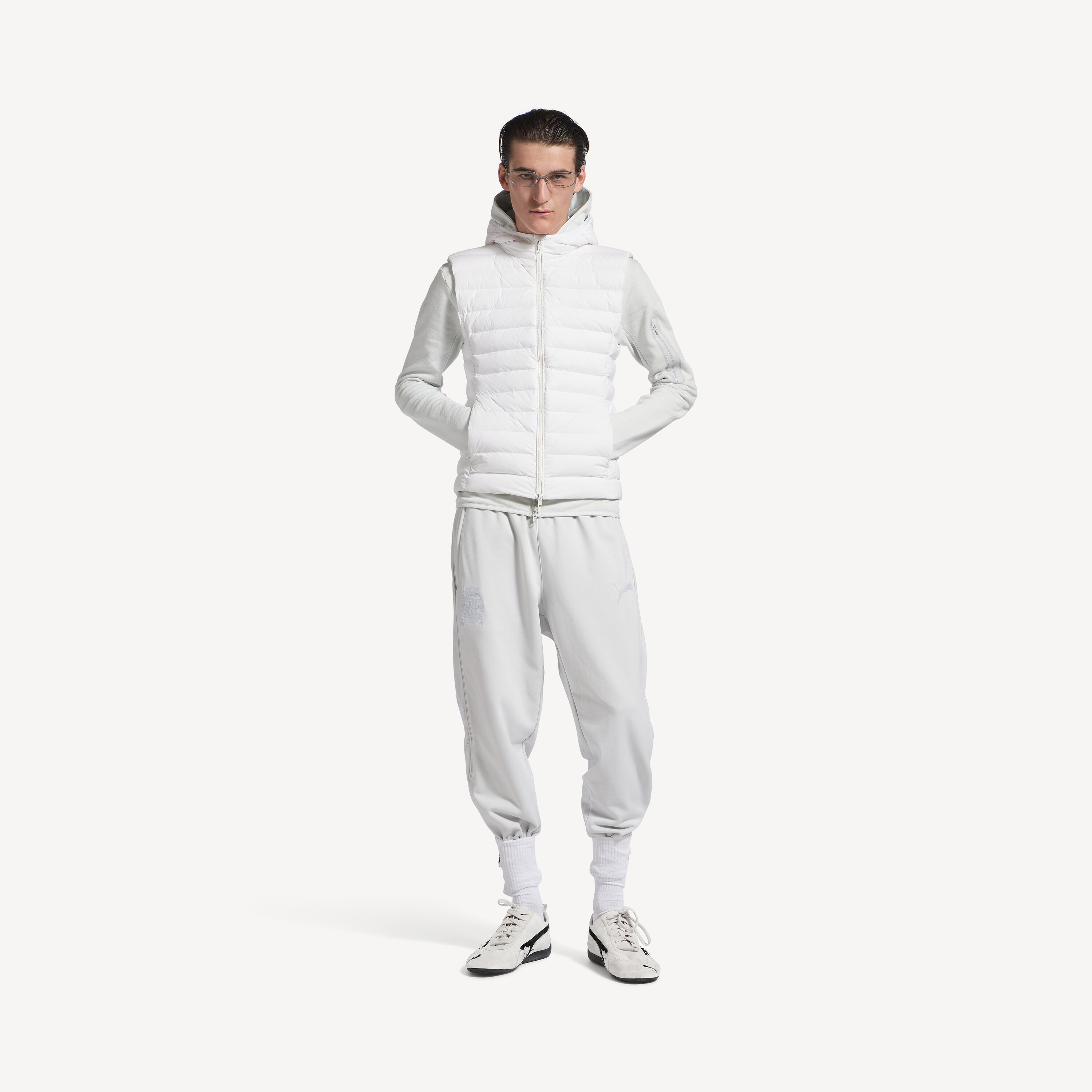 

Спортивные обтягивающие штаны balenciaga i puma грязно-белого цвета BALENCIAGA, грязно-белый