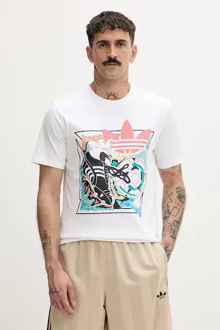 Футболка с принтом Anime Adidas Originals, бежевый