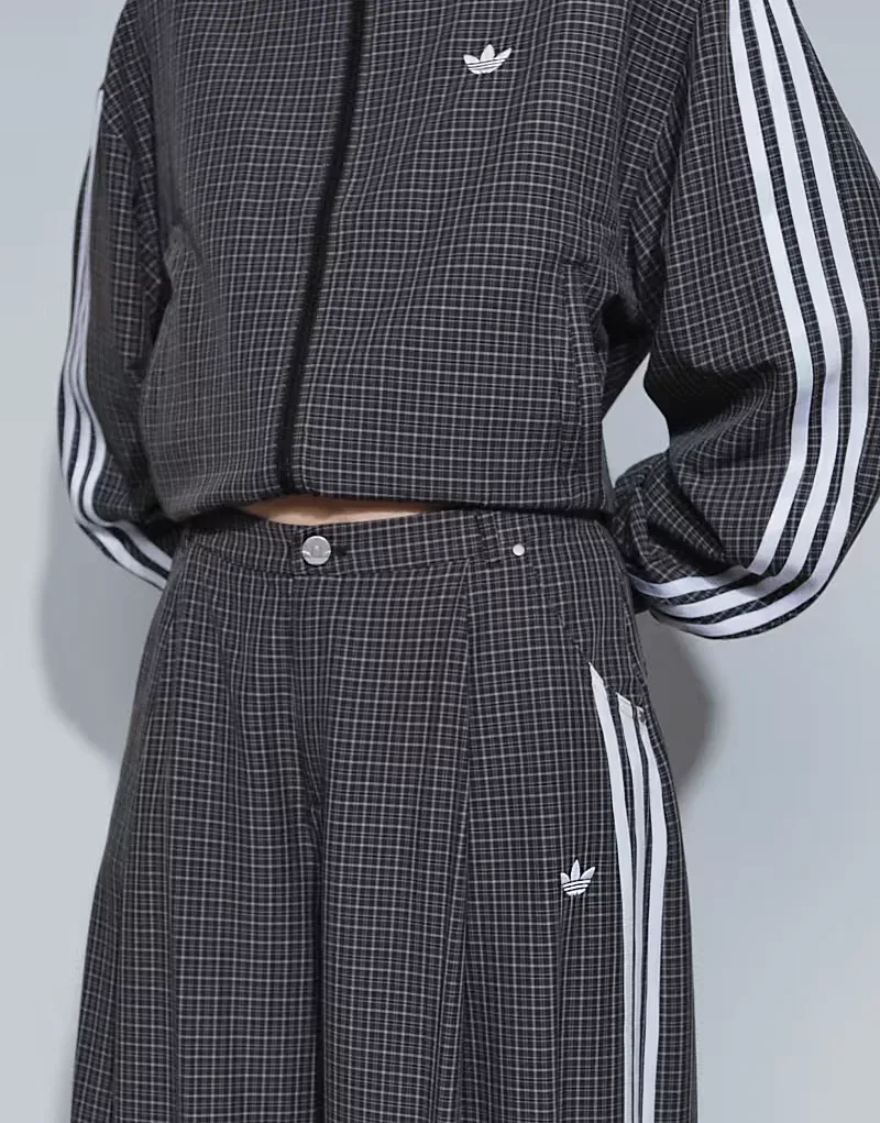 Свободные брюки Adidas Originals в черную клетку — фото 3