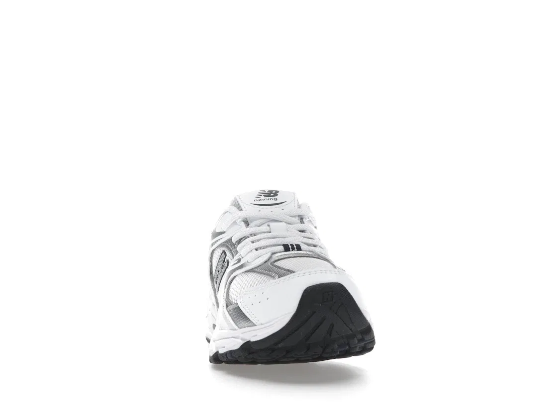 Детские кроссовки Lifestyle New Balance 530 Bungee, White/Natural Indigo/Silver Metallic — фото 2