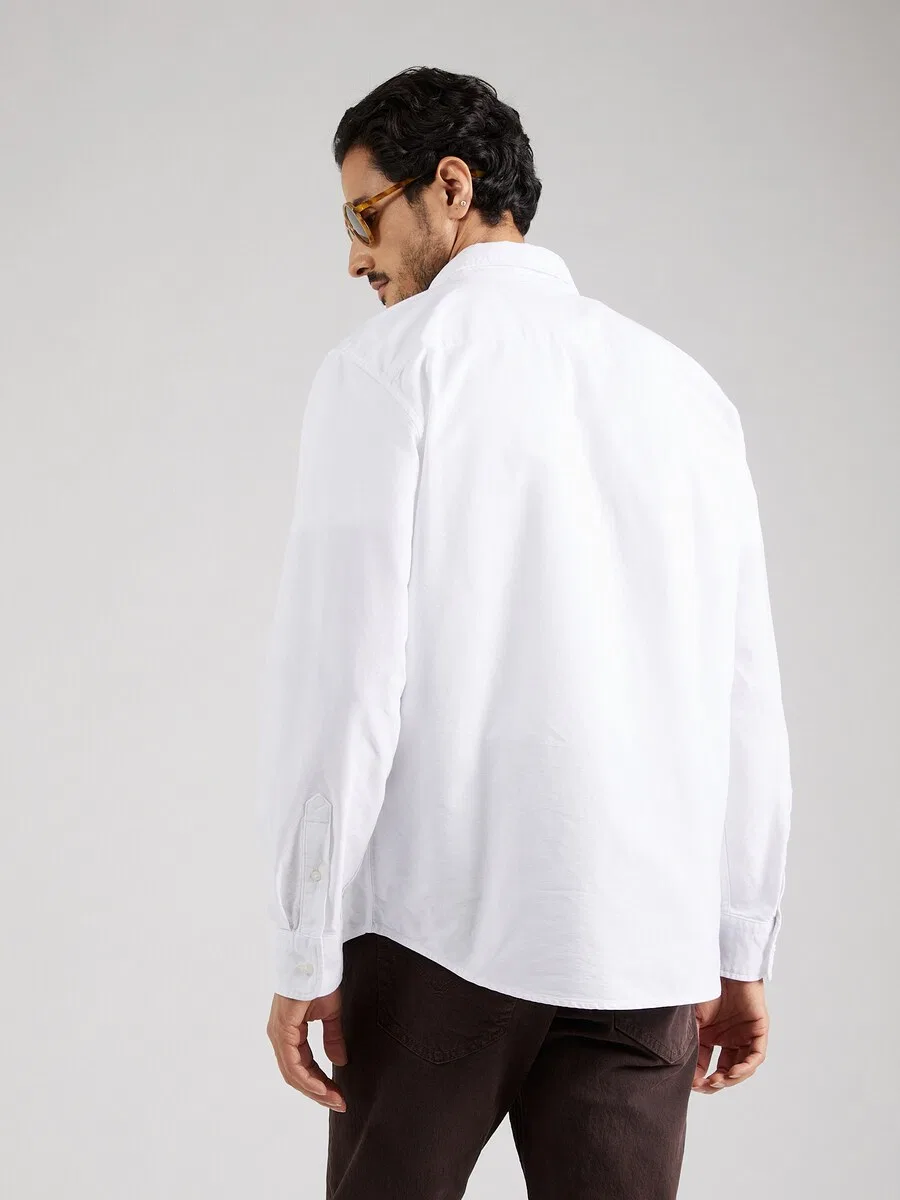 Рубашка LEVI'S Regular fit на пуговицах, модель «Authentic Button Down Shirt», белого цвета — фото 4