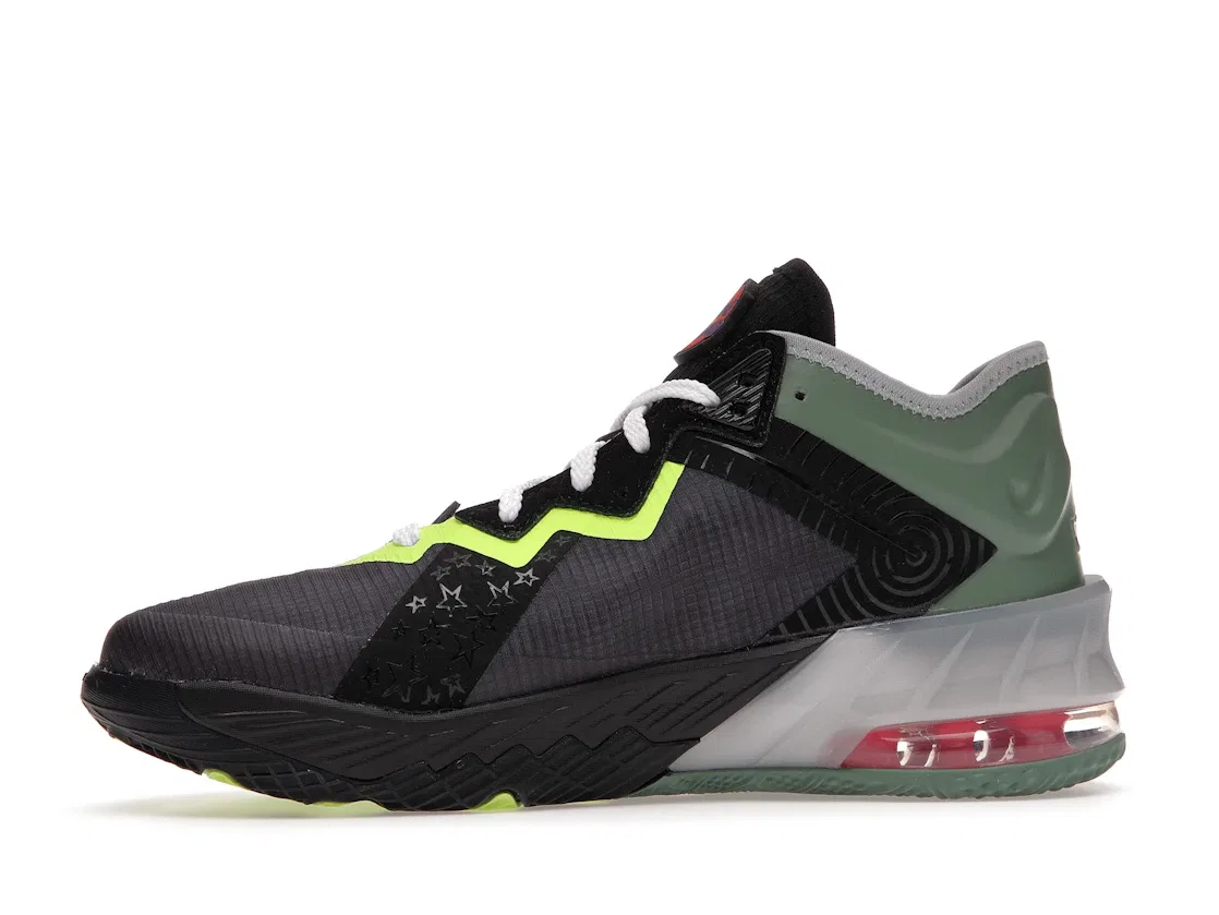 Детские кроссовки баскетбольные Nike LeBron 18 Low, Light Smoke Grey/Black-White-Sunset Pulse — фото 3