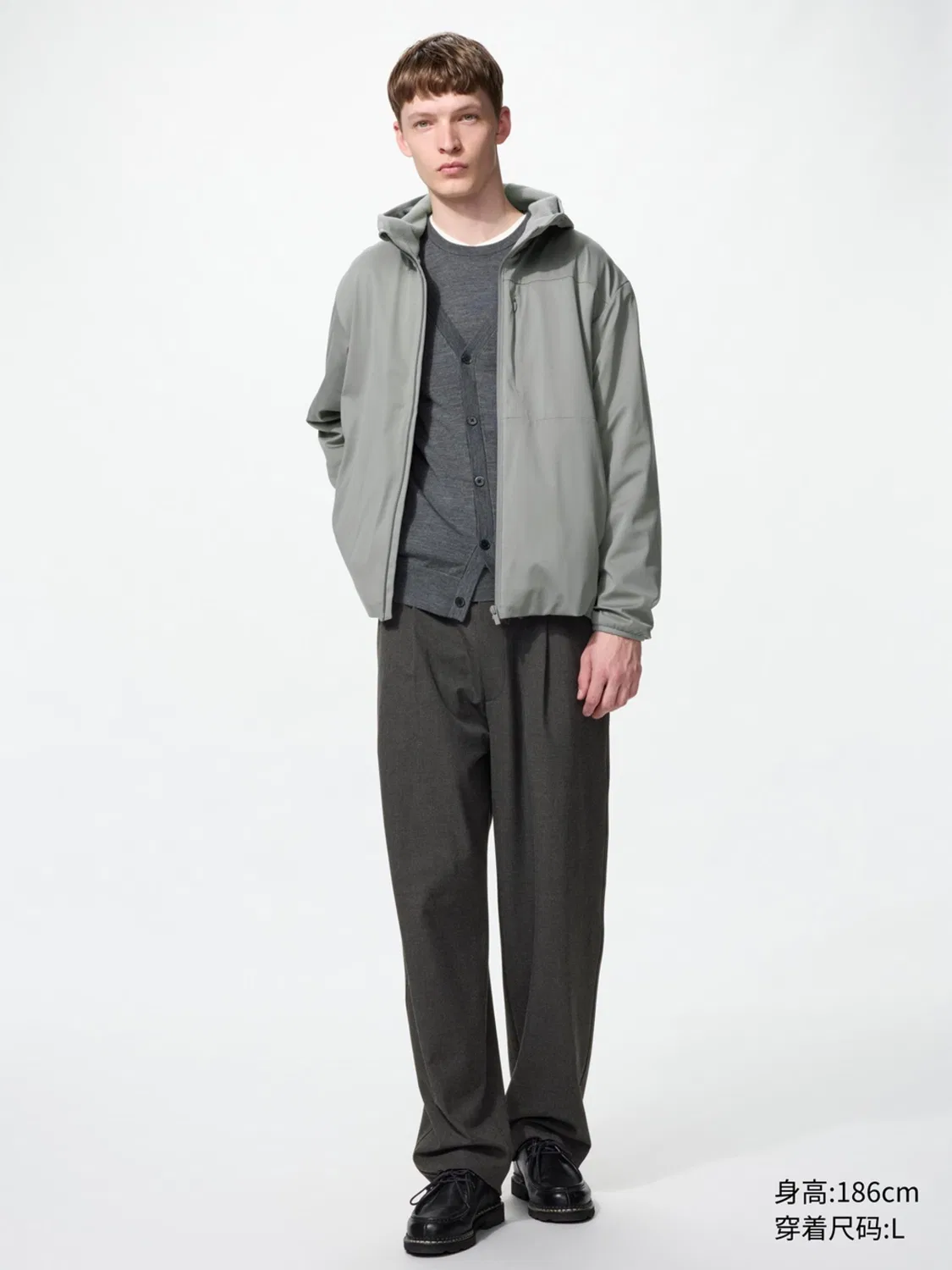Куртка на молнии с капюшоном и флисовой подкладкой ветрозащитная Uniqlo, оливковый — фото 2