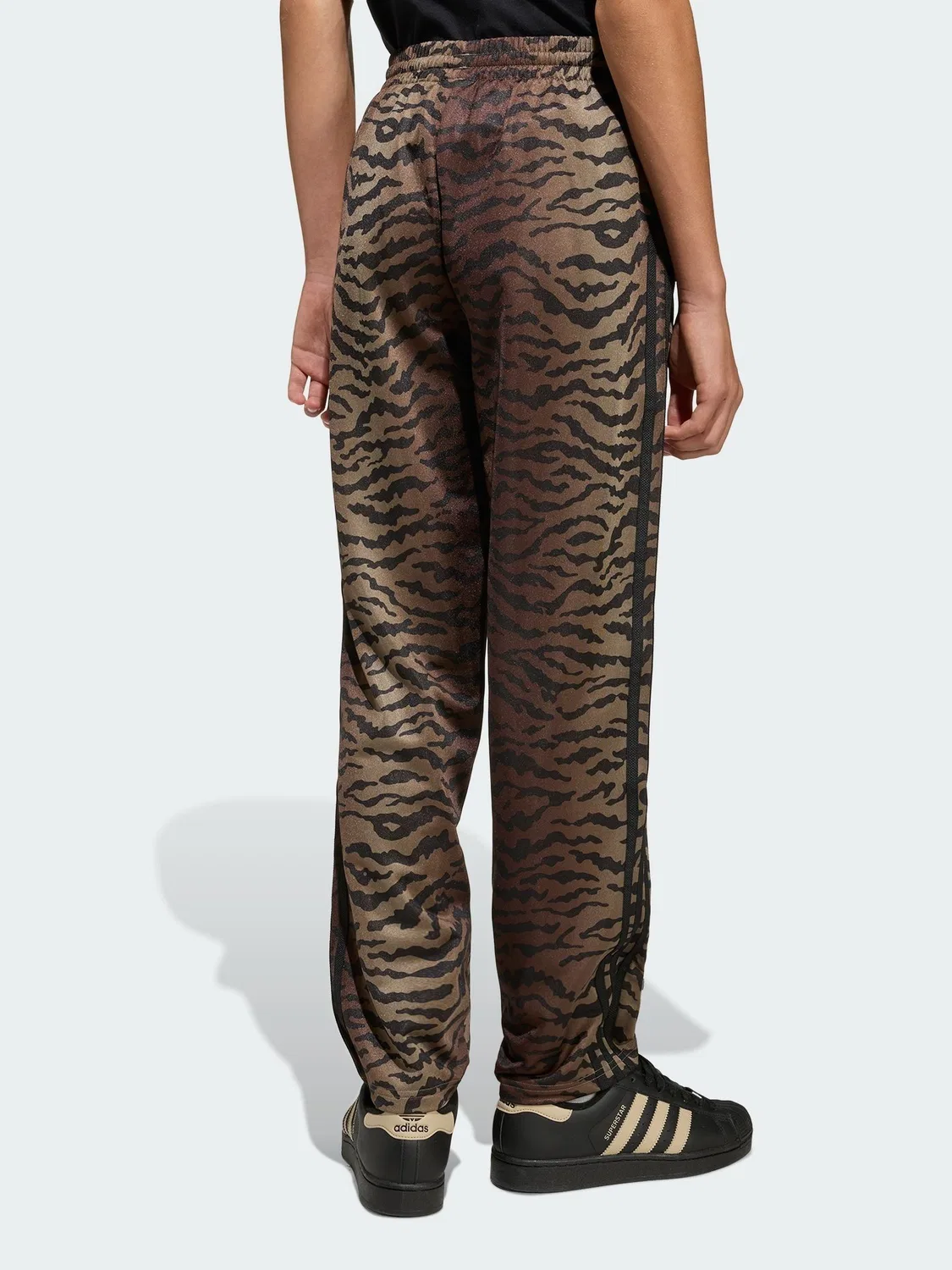 Спортивные штаны Firebird с принтом, adidas Originals, Animal Print — фото 2