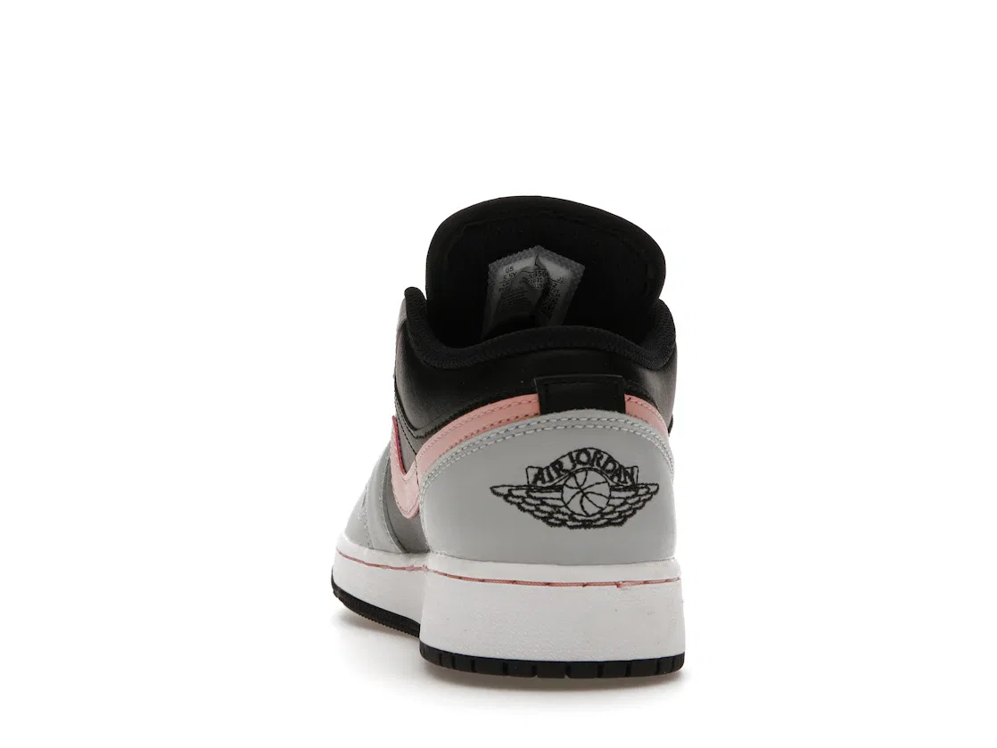 Детские кроссовки Lifestyle Jordan 1 Low, Black/Grey/Pink — фото 4