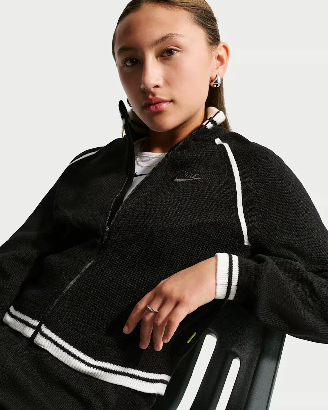 Детский свитер/спортивная куртка для девочек (подросткового возраста) Nike Sportswear Collection, Black/White — фото 3