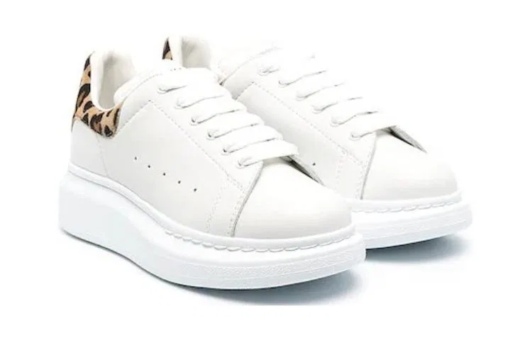 Детские кроссовки для скейтбординга из кожи Alexander McQueen Oversized Sneaker, White — фото 4