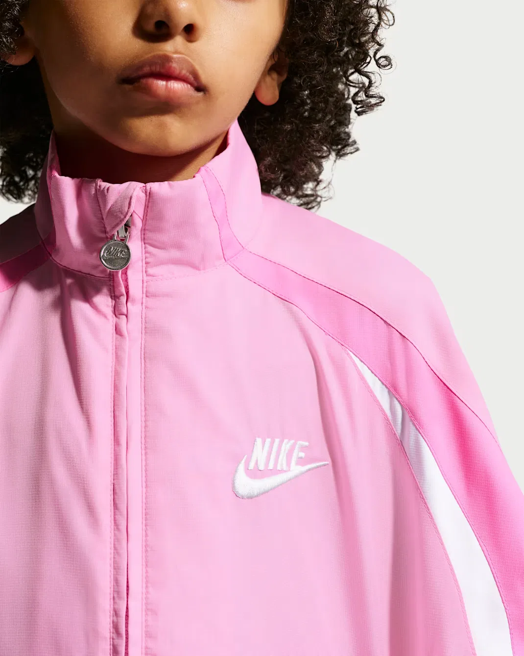 Детская куртка без капюшона с цветными блоками Nike, Pink Rise — фото 3