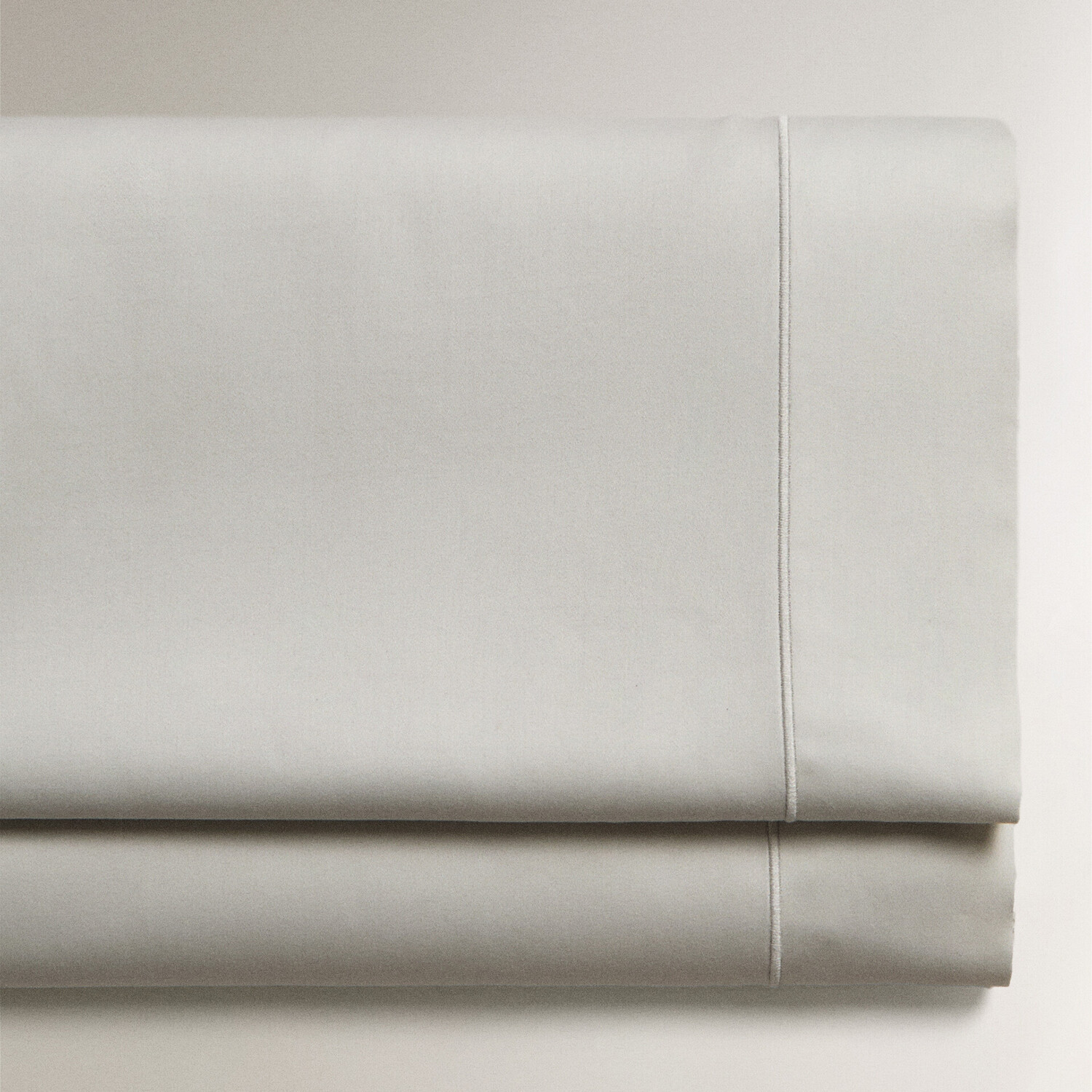 

Простыня Zara Home 300 Thread Count Sateen With Trim, серый