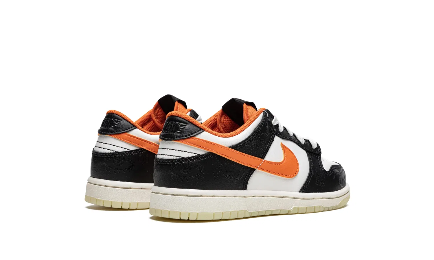 Детские кроссовки для мальчиков с длинным шнурованием NIKE Dunk Low, White Laser Fuchsia — фото 2