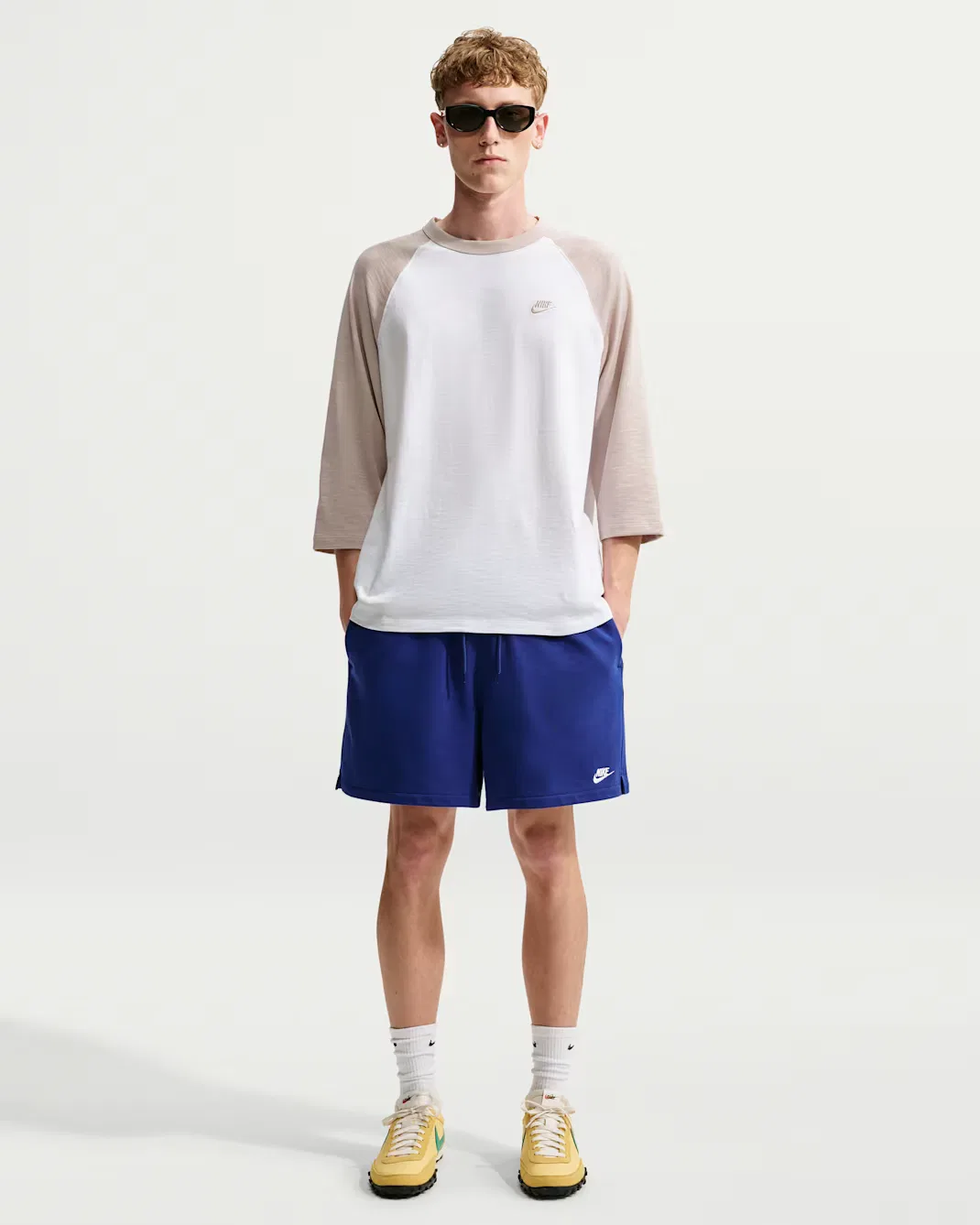 Мужская футболка-реглан с рукавами 3/4 Nike Sportswear Club, Moon Particle/White/Moon Particle — фото 4