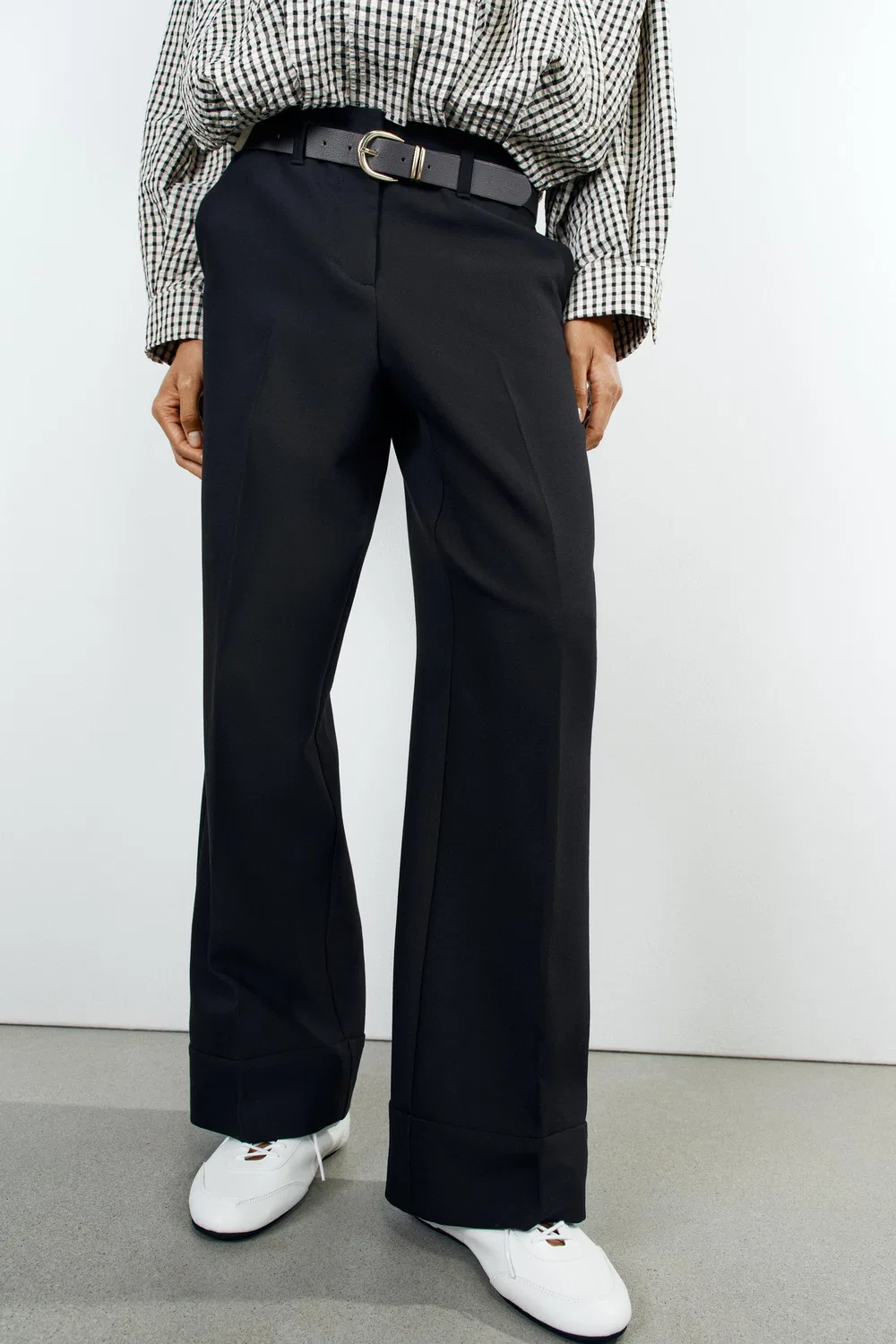 Брюки с поясом и подвернутыми штанинами ZARA, Black — фото 2