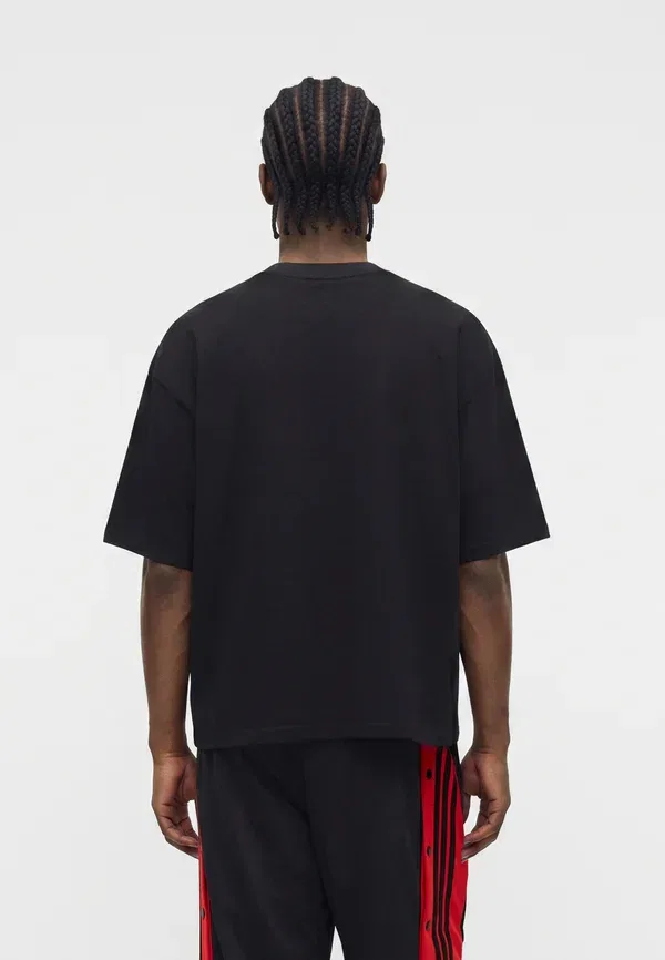 Футболка унисекс - простая футболка Adidas Originals, черный — фото 3