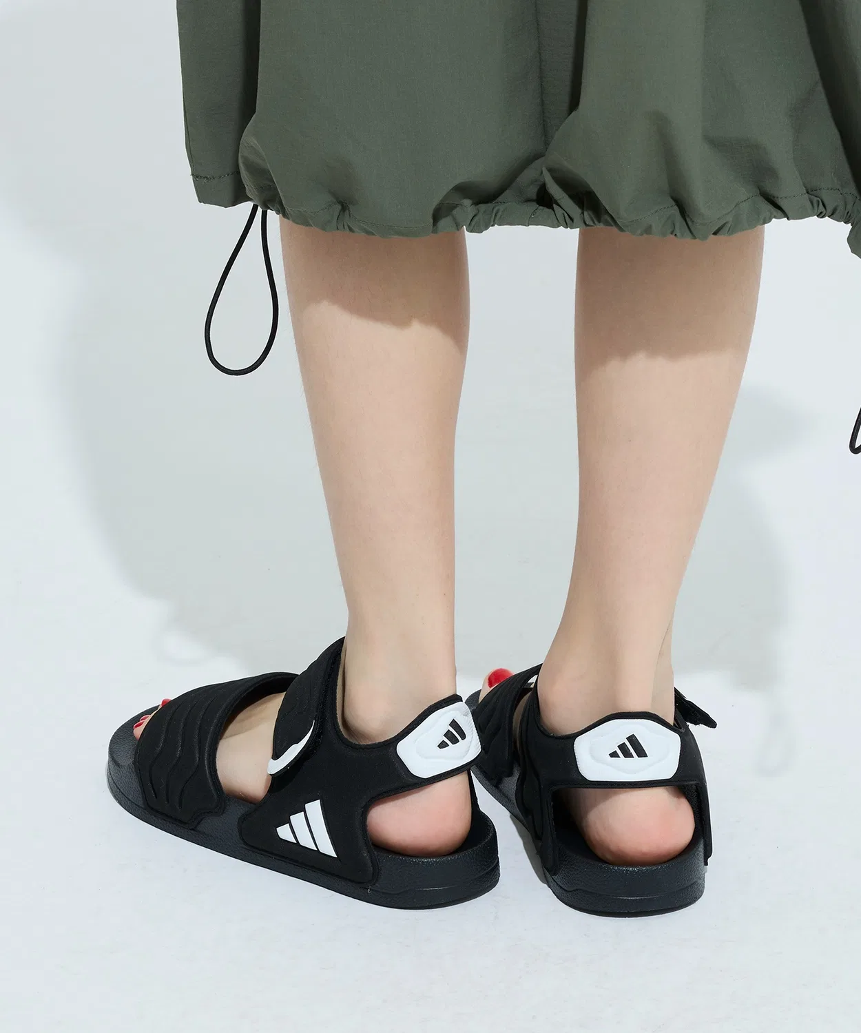 Детские сандалии спортивные с липучкой Adilette Sandal 2 K Adidas, Black — фото 4