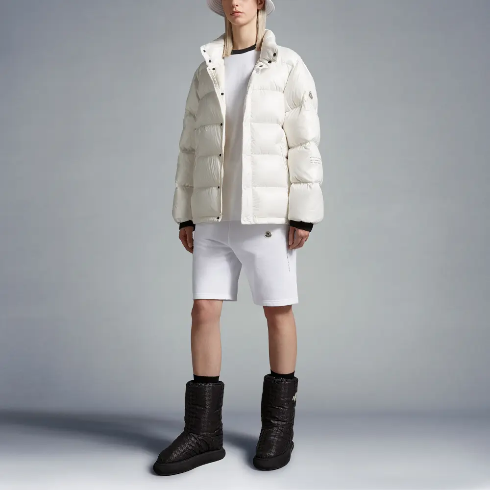 X FRGMT Co branded SS23 Повседневные шорты Unisex Белый Moncler — фото 3