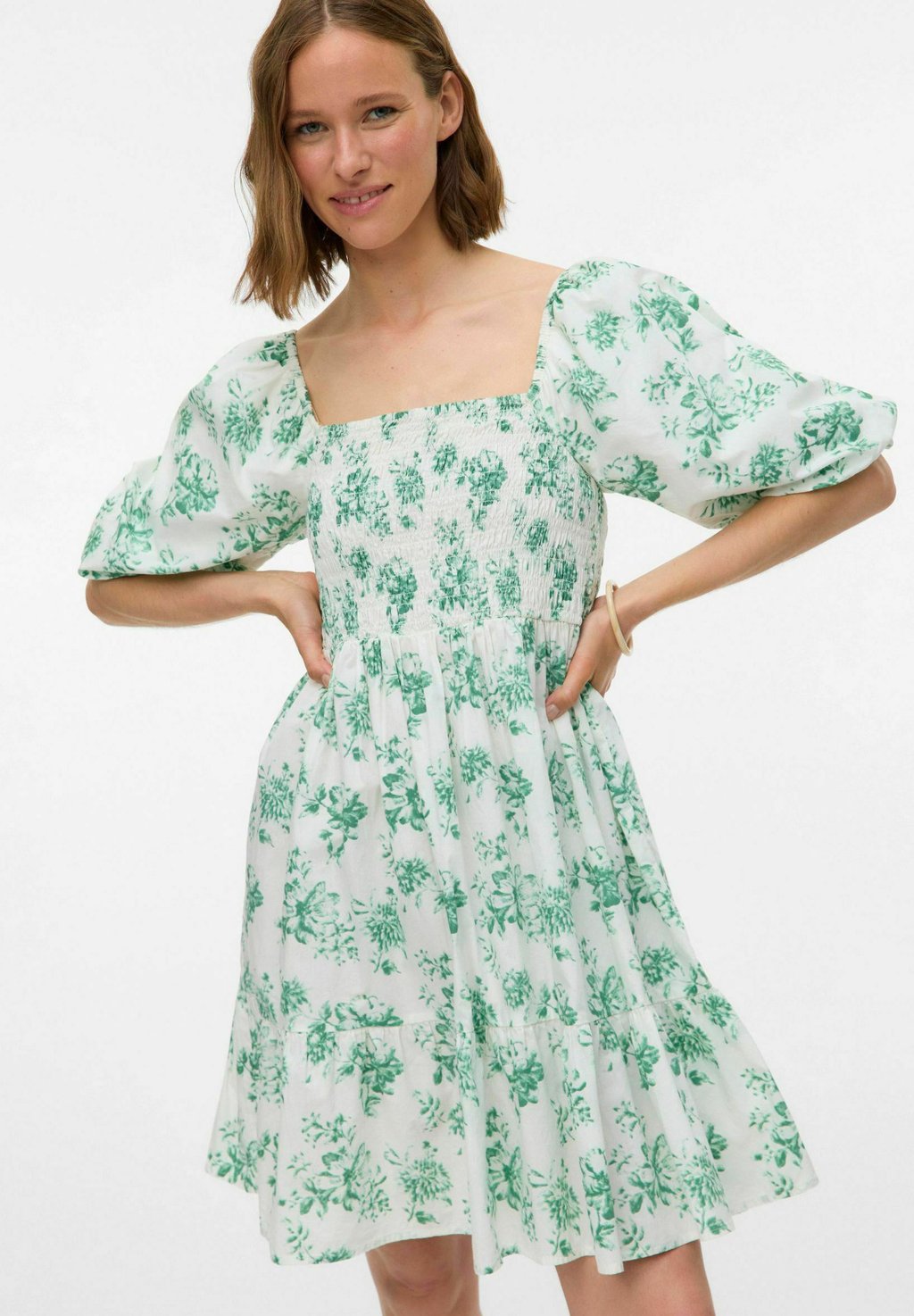 

Повседневное платье VMNOMIA KURZES Vero Moda, зеленый