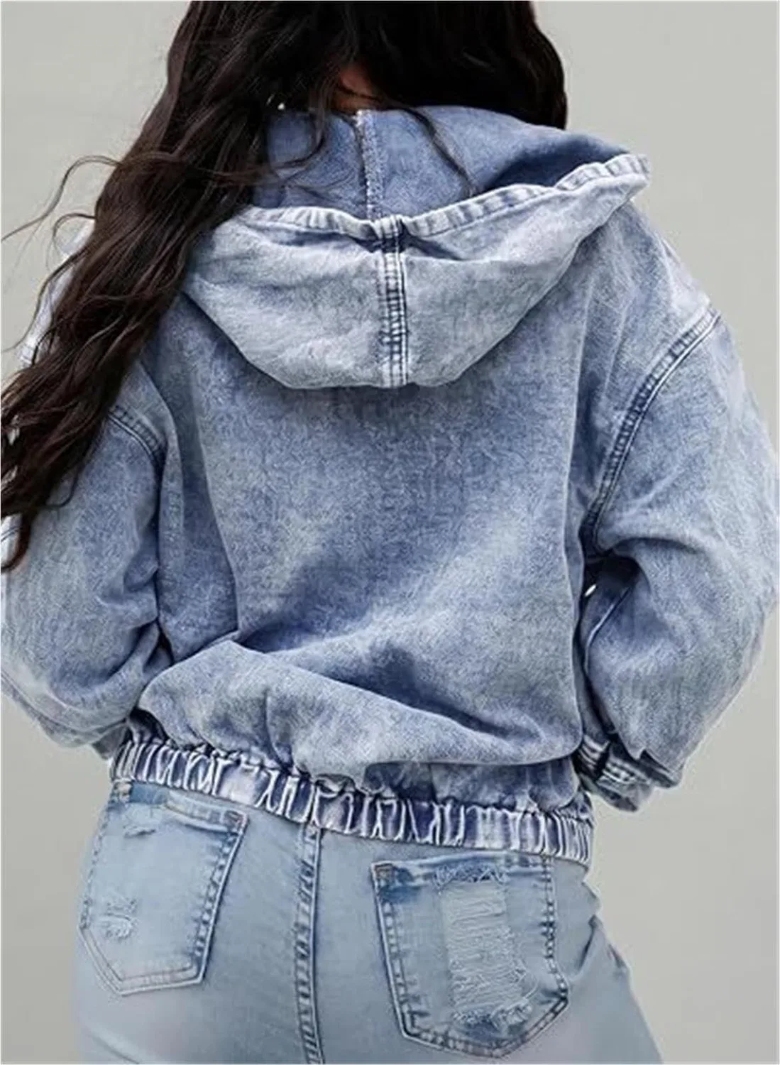 Женская джинсовая куртка oversize с капюшоном и молнией, черная, Light blue — фото 3