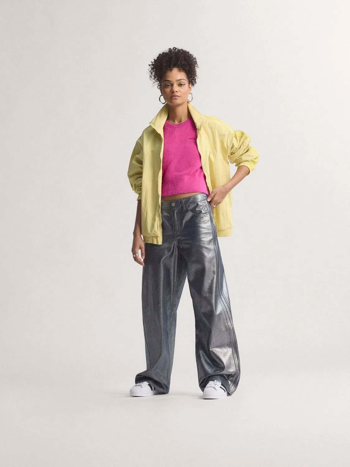 Джинсы свободного кроя Silver Metallic adidas originals, серебристый — фото 4