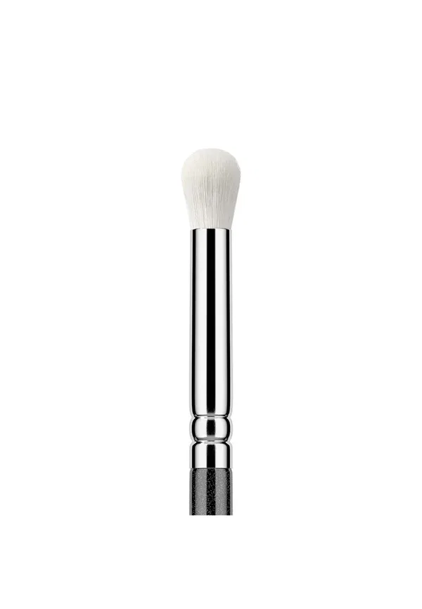 Кисть для растушевки 225 Detail Crease Blender Zoeva — фото 3