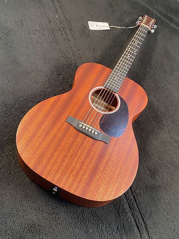 

Martin Road Series 000-10E #2600788 (4 фунта 10,6 унции)