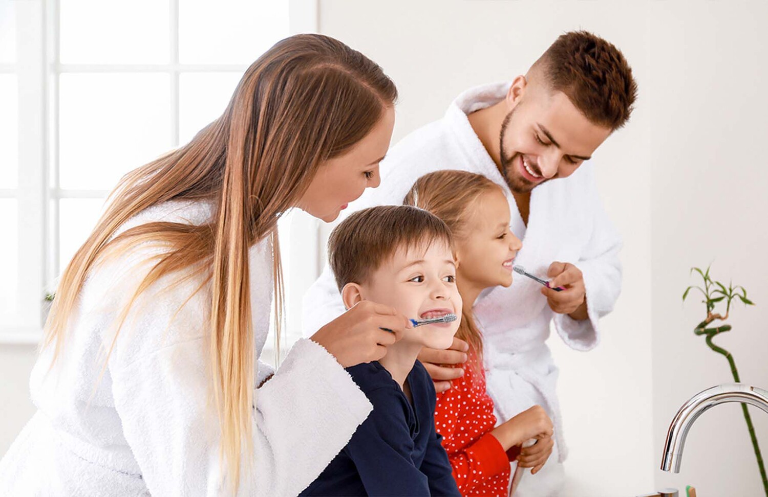 Ionickiss Kids ионная зубная щетка для детей 5+, 1 шт. — фото 4