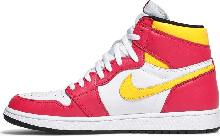 Кроссовки Air Jordan 1 Retro High OG Light Fusion Red, красный — фото 3