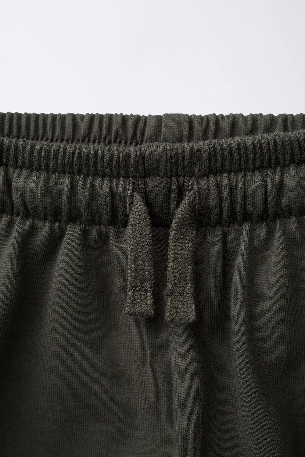 Комплект из футболки с зебровым принтом и шорт-бермуды ZARA, Anthracite Grey — фото 4