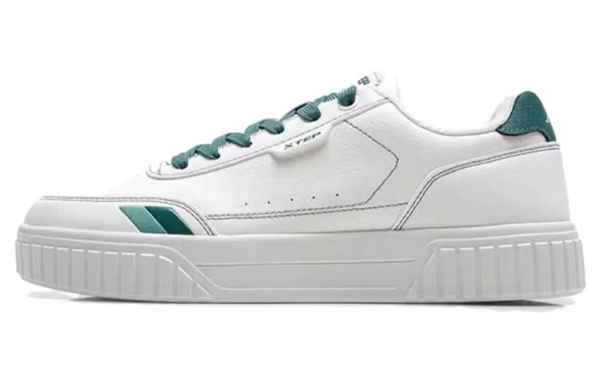 

Кроссовки XTEP Skateboarding Shoes Men Low-top Sail White/velvet Pine Color, белый