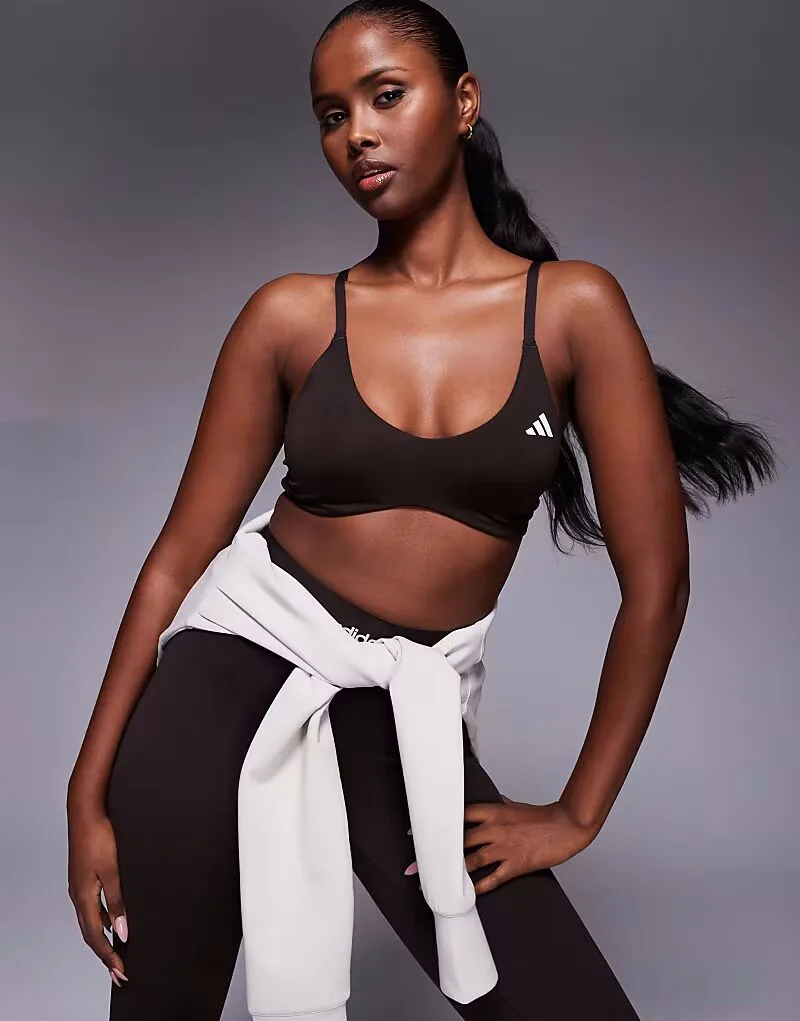 Adidas performance Спортивный бюстгальтер Adidas Training Optime Essentials с легкой поддержкой, цвет кофейно-коричневый